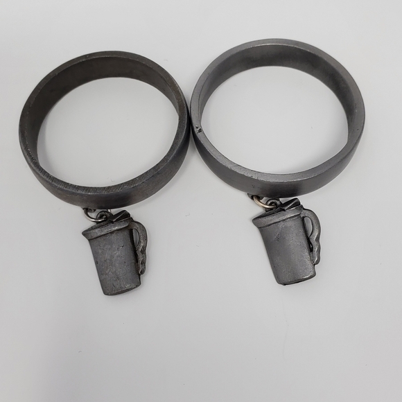 VINTAGE TUPPERWARE PEWTER METAL NAPKIN RINGS SET OF 8 TABLESCAPE COLLECTIBLE - Picture 5 of 8